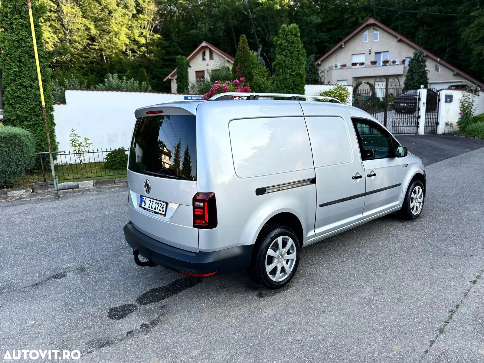 Volkswagen Caddy Maxi - 17