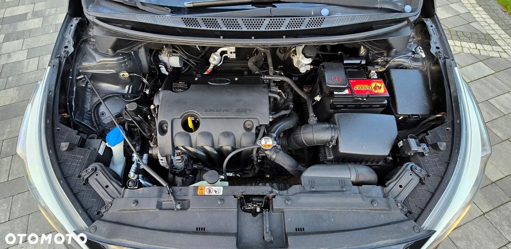 Kia Ceed 1.4 CVVT Attract - 21