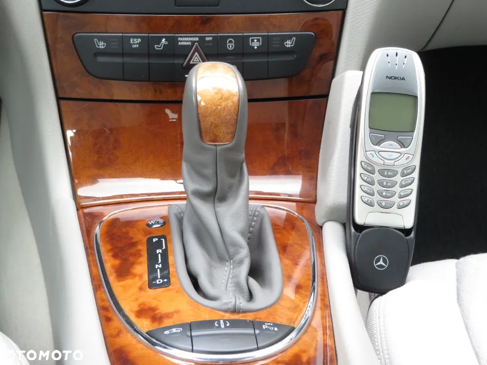 Mercedes-Benz Klasa E 320 Elegance - 19