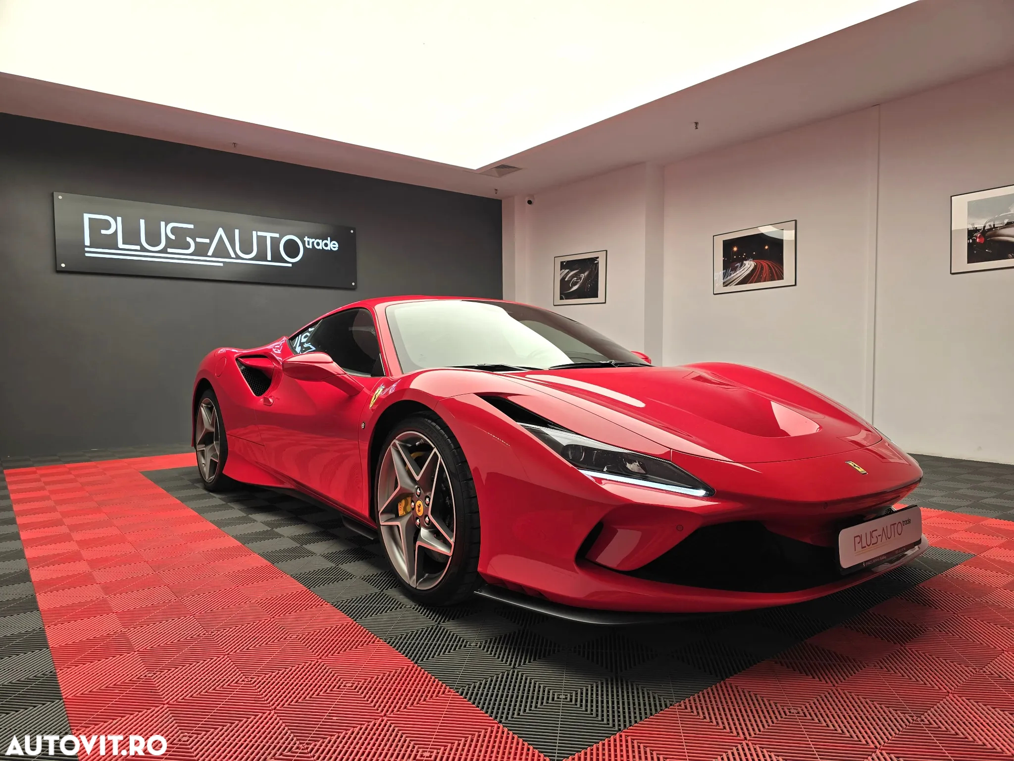 Ferrari F8 - 5