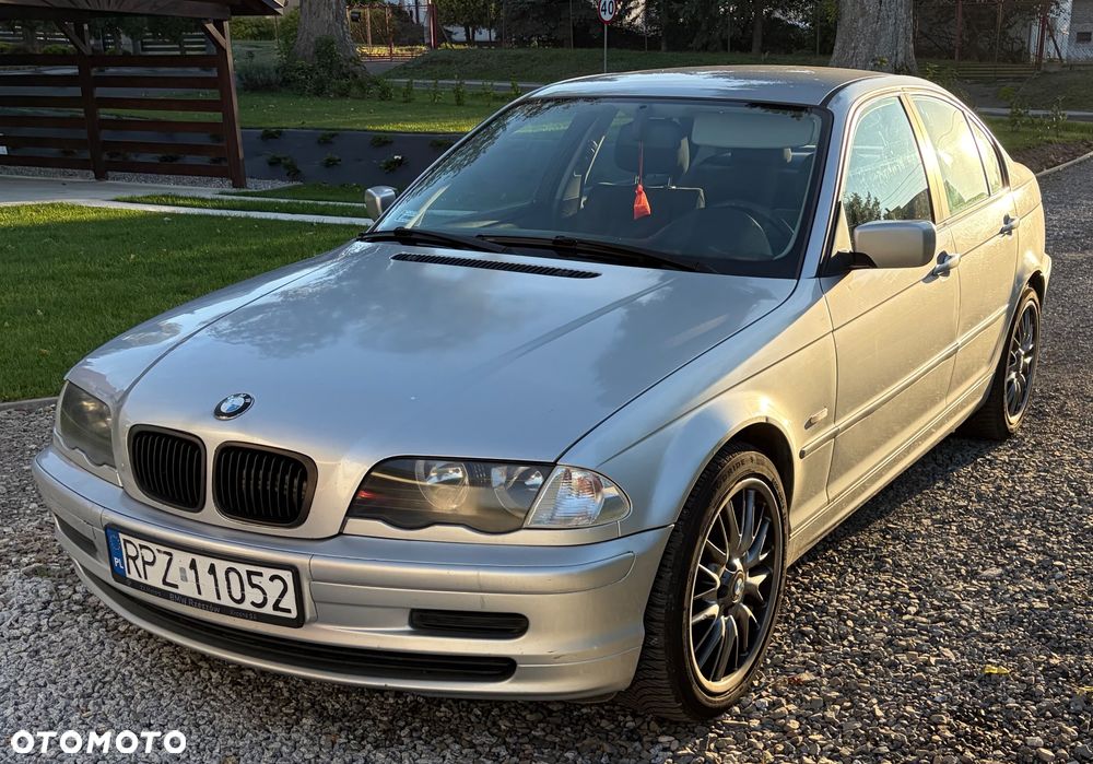 BMW Seria 3 - 1