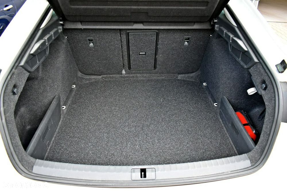 Skoda Octavia 2.0 TDI Ambition DSG - 28