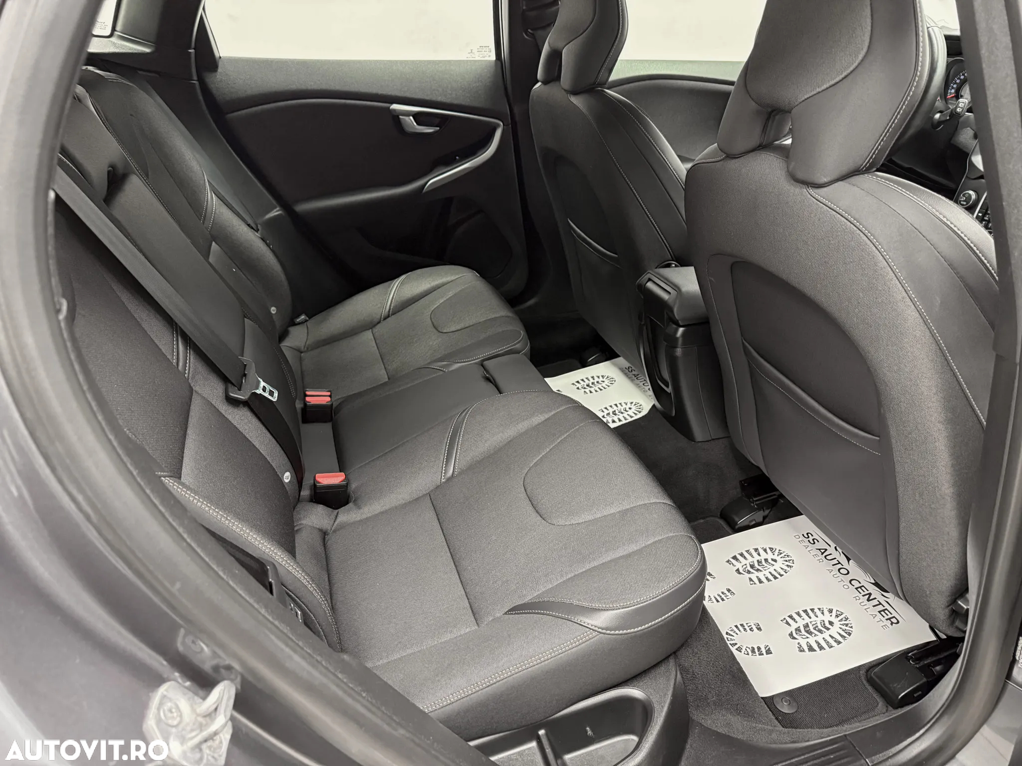 Volvo V40 Cross Country D2 Powershift Momentum - 15