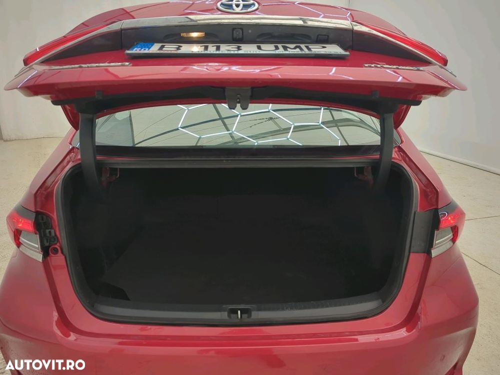 Toyota Corolla 1.8 HSD Dynamic - 8