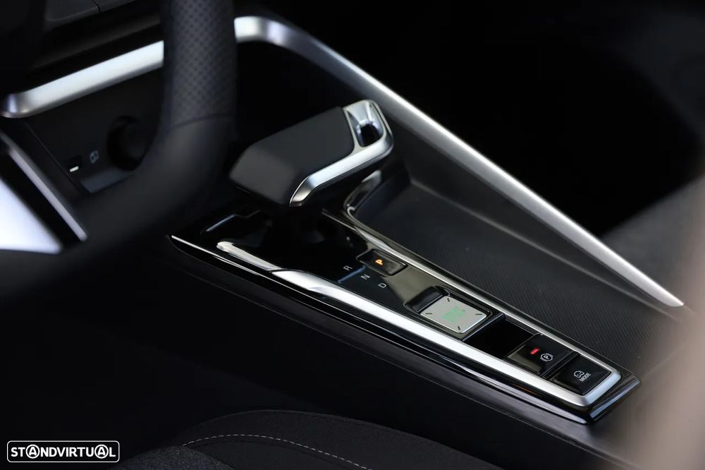 MG ZS 1.5 Hybrid+ Comfort - 13