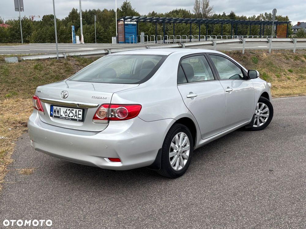 Toyota Corolla 1.6 Prestige - 3