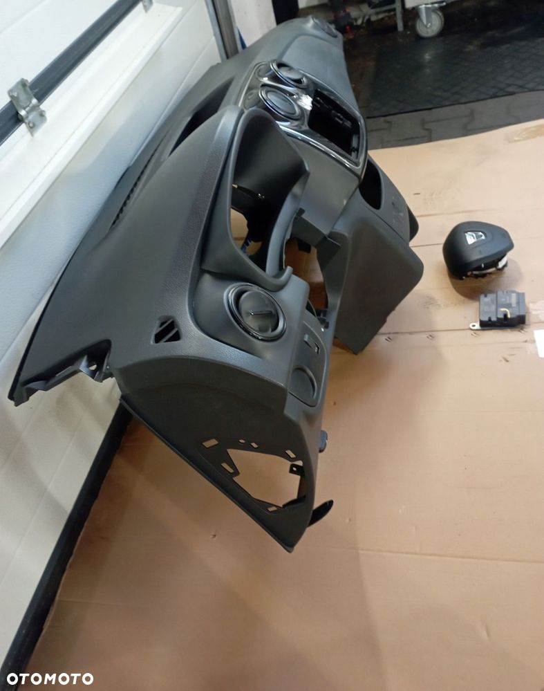 DACIA SANDERO II 2 KONSOLA DESKA AIRBAG EUROPA - 3