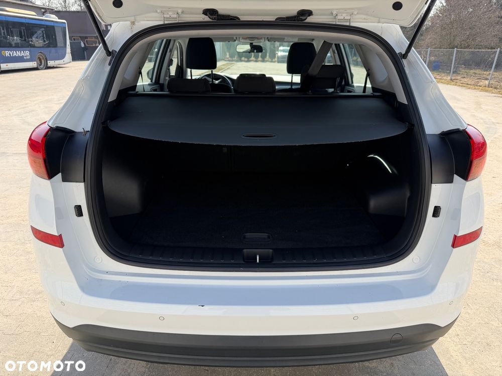 Hyundai Tucson blue 1.6 GDi 2WD Navi - 9