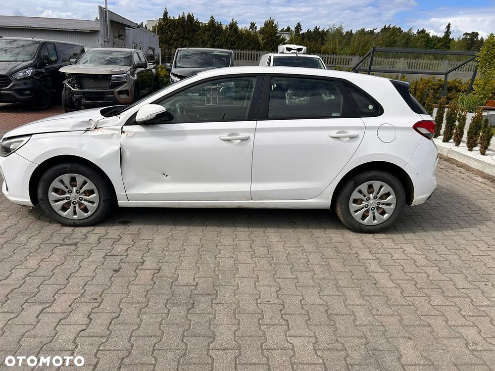 Hyundai i30 1.6 D Classic + - 2