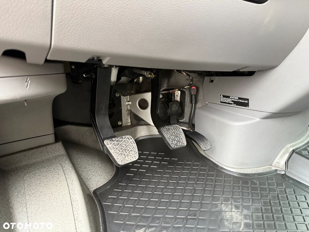 Mercedes-Benz Sprinter 906.233 - 9