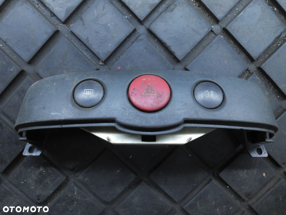 FIAT PUNTO II WŁĄCZNIK AWARYJNYCH POSIADAM 2 SZT - 4