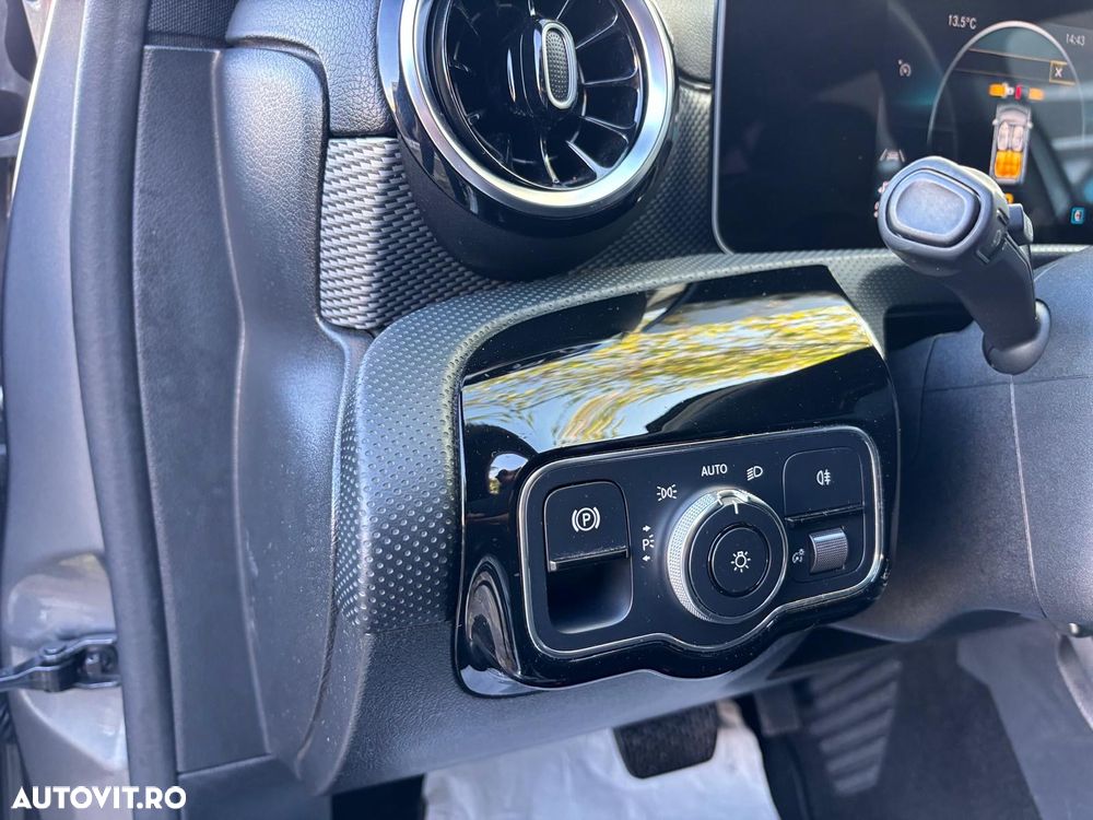 Mercedes-Benz A 180 d 7G-DCT Progressive - 13