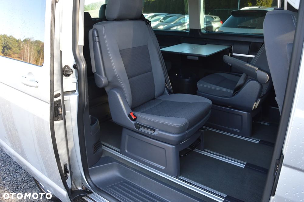 Volkswagen Multivan - 29