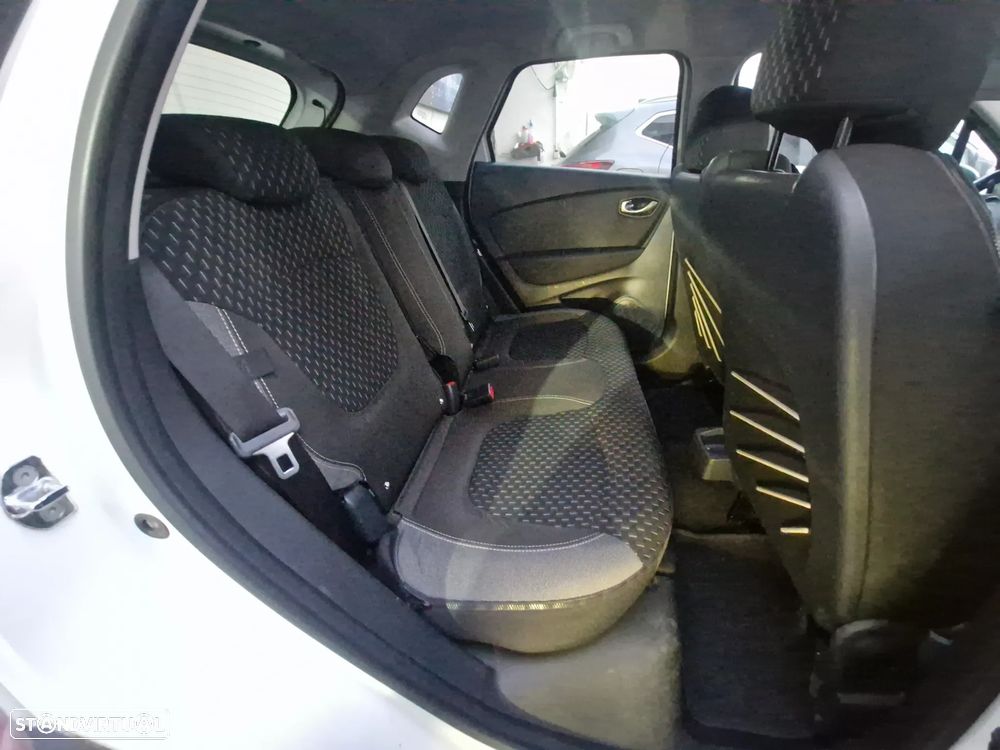Renault Captur 0.9 TCE Zen - 9