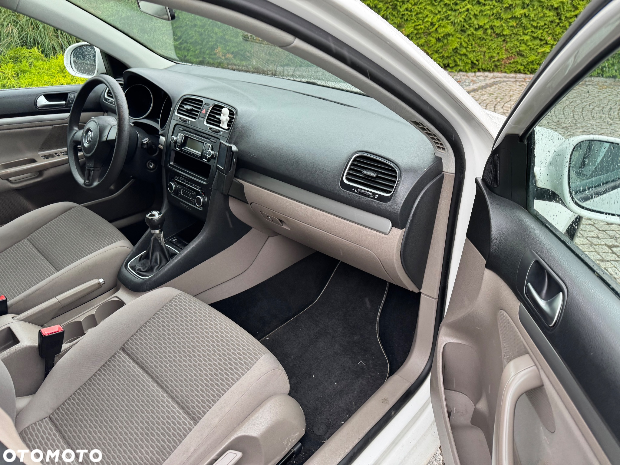 Volkswagen Golf - 25