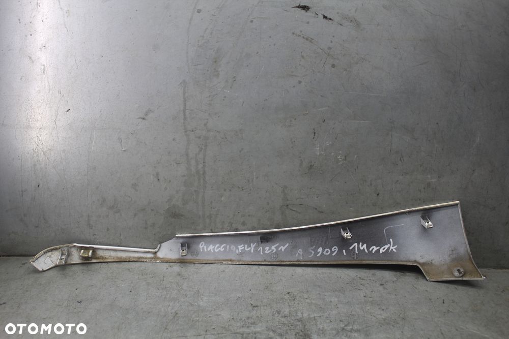 Piaggio Fly 125 12-19 r Płoza lewa hokej owiewka osłona - 2