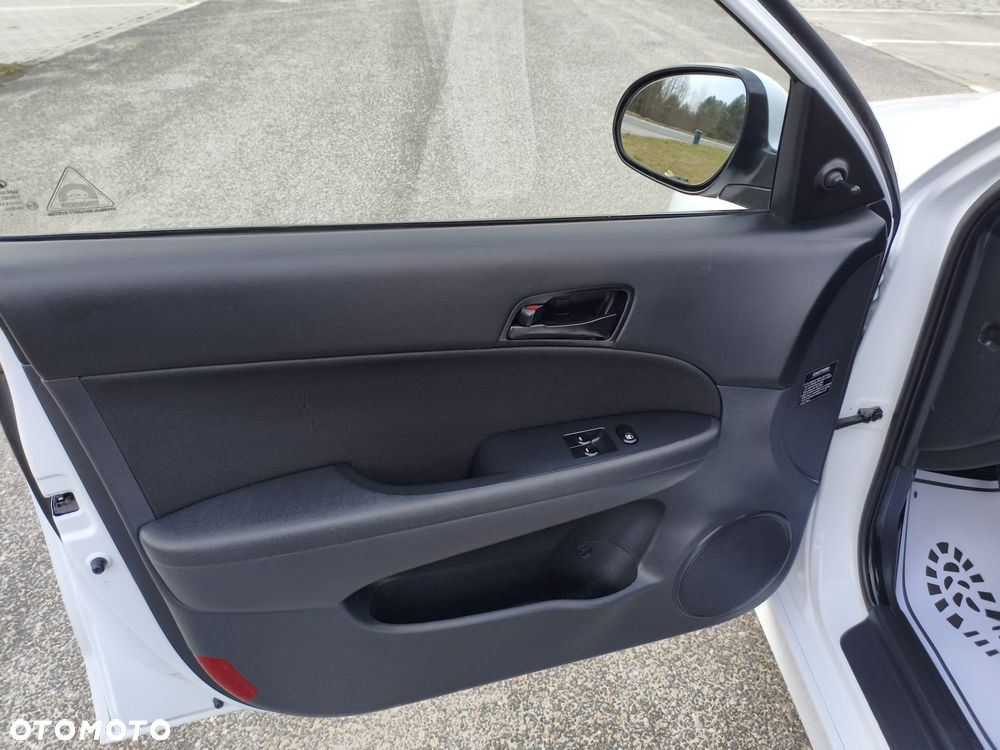 Hyundai i30 1.6 CRDi Edition 20 - 26