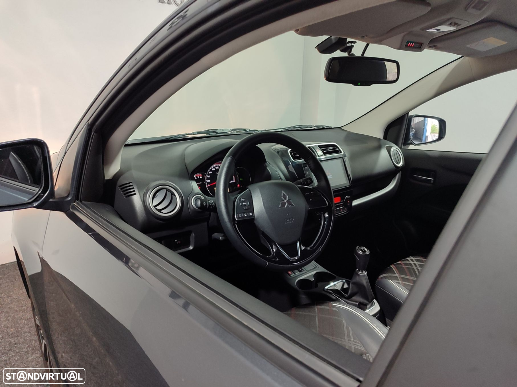 Mitsubishi Space Star 1.2 Intense Connect Edition - 12