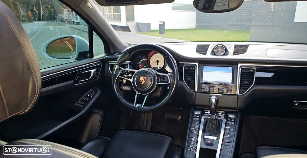 Porsche Macan S - 23