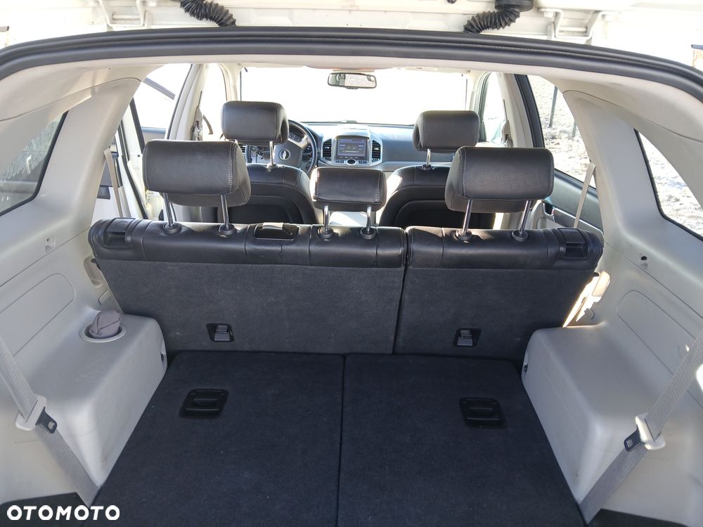 Chevrolet Captiva 2.2 D LTZ - 10