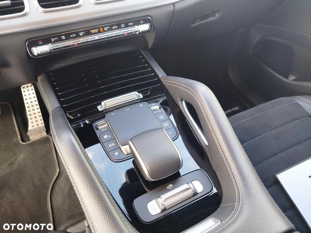 Mercedes-Benz GLE - 16