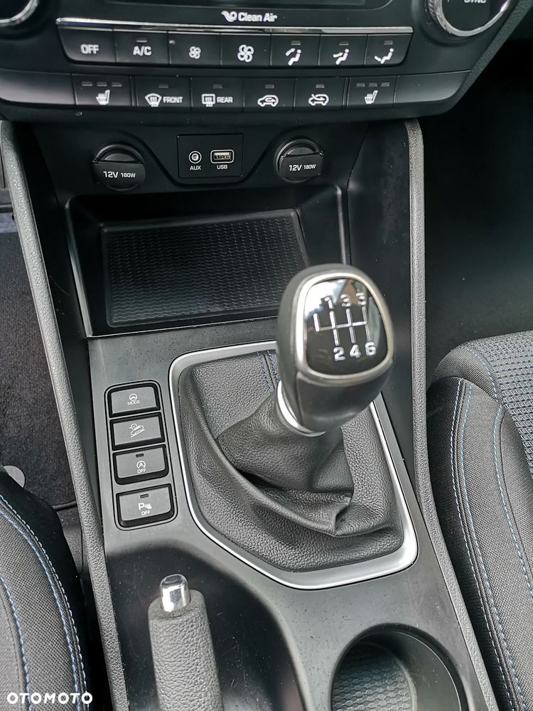 Hyundai Tucson 1.6 GDI BlueDrive Comfort 2WD - 18