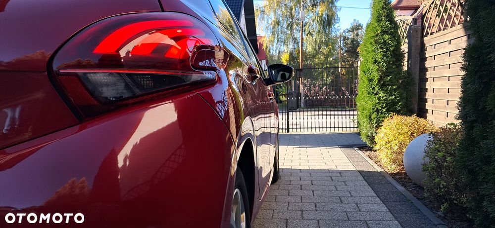Peugeot 208 1.6 BlueHDi Allure S&S - 17
