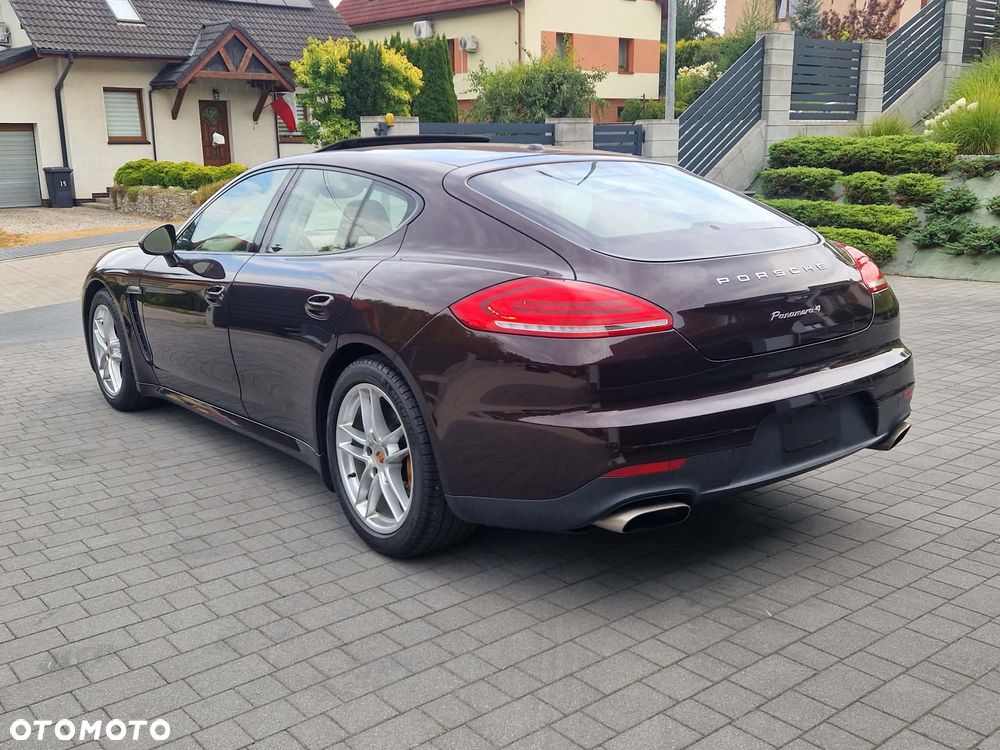 Porsche Panamera 4 PDK Edition - 18