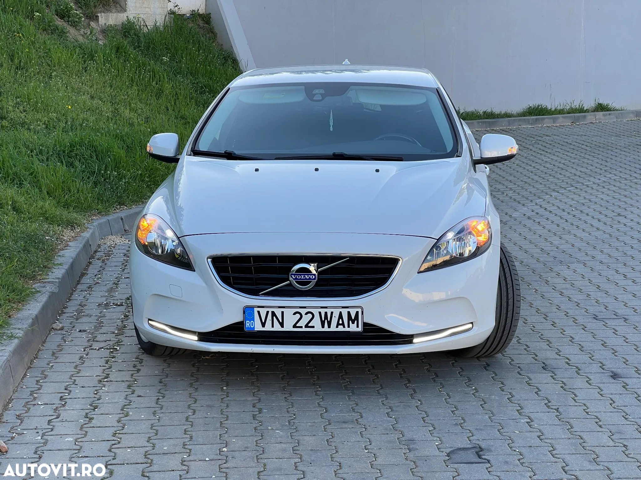 Volvo V40 D2 - 8