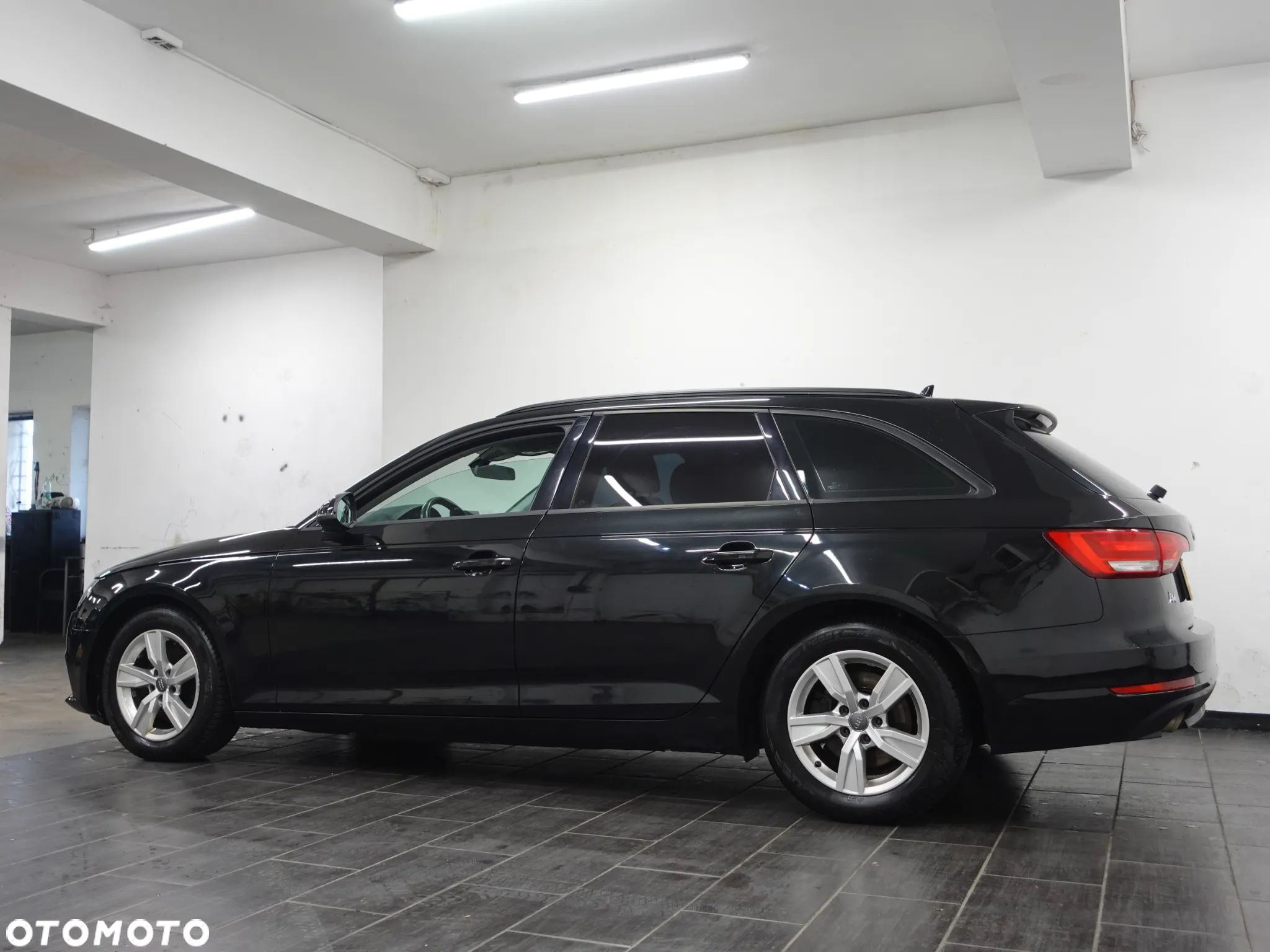 Audi A4 Avant 2.0 TDI - 6