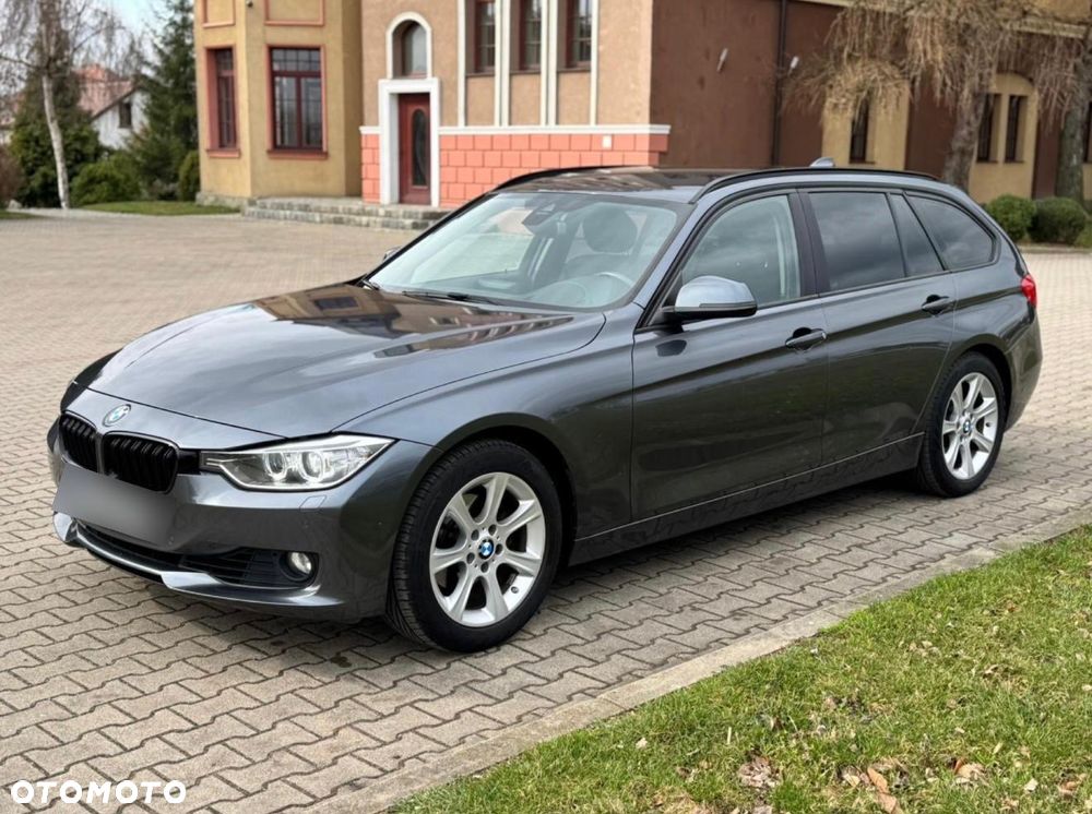 BMW Seria 3 320i Sport-Aut Sport Line - 17