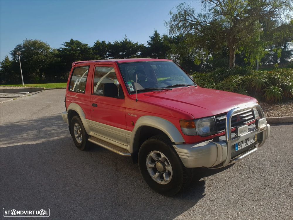 Mitsubishi Pajero 2.5 TDi GLS - 1