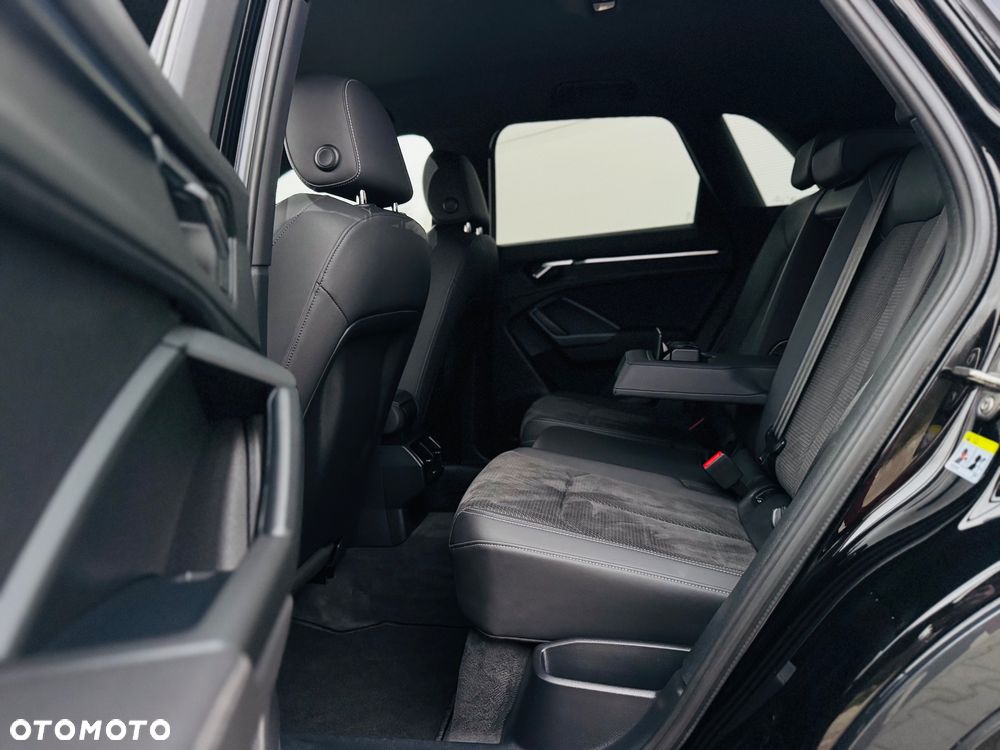 Audi Q3 35 TDI S tronic S line - 32