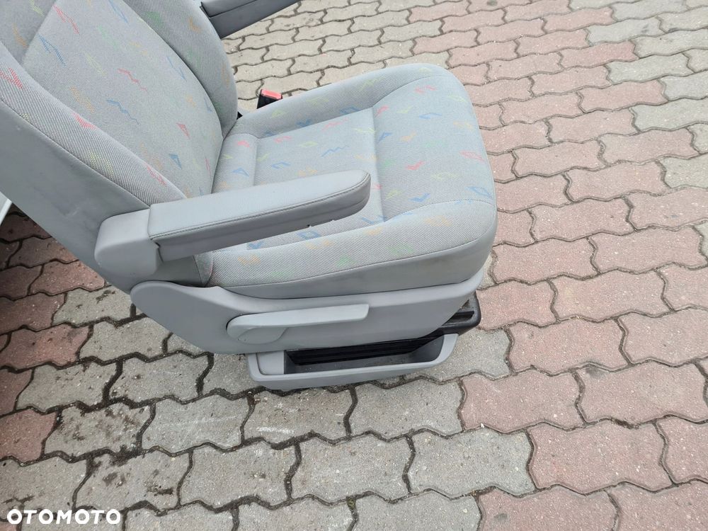 VW T5 fotel kierowcy podłokietnik podstawa INKA - 5