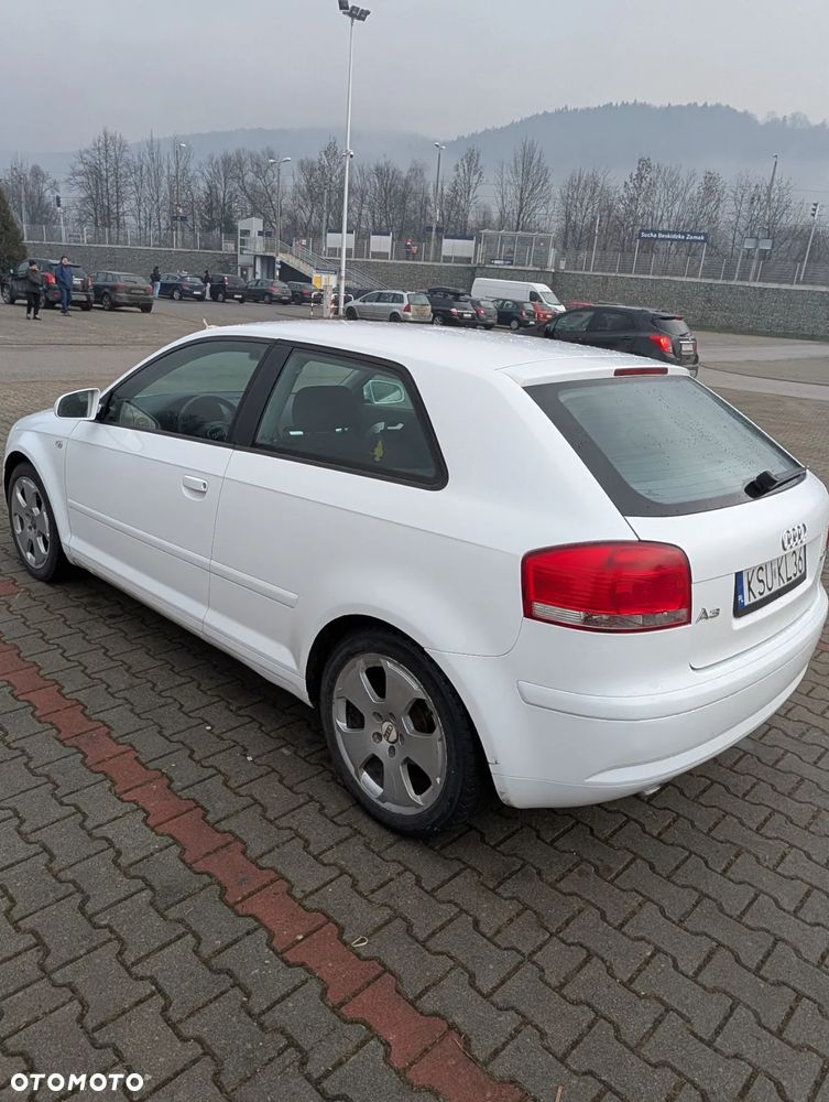 Audi A3 3-drzwiowe 1.9 TDI DPF Ambiente - 4