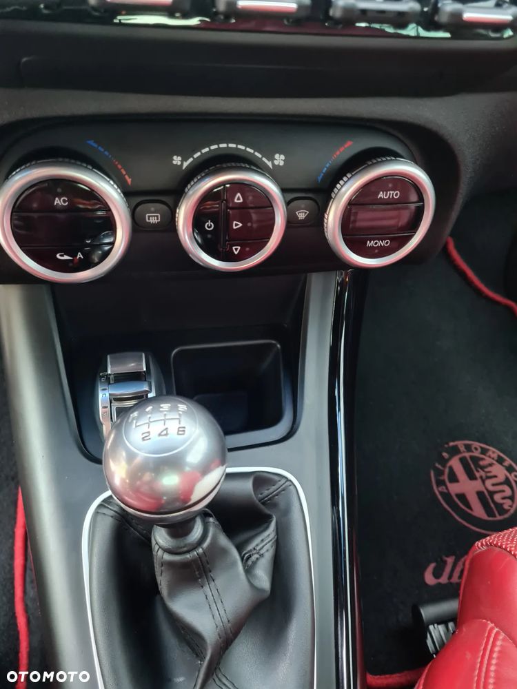 Alfa Romeo Giulietta 1.4 TB Progression - 14