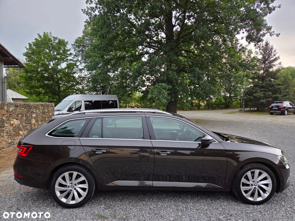 Skoda Superb 2.0 TDI Style DSG - 14