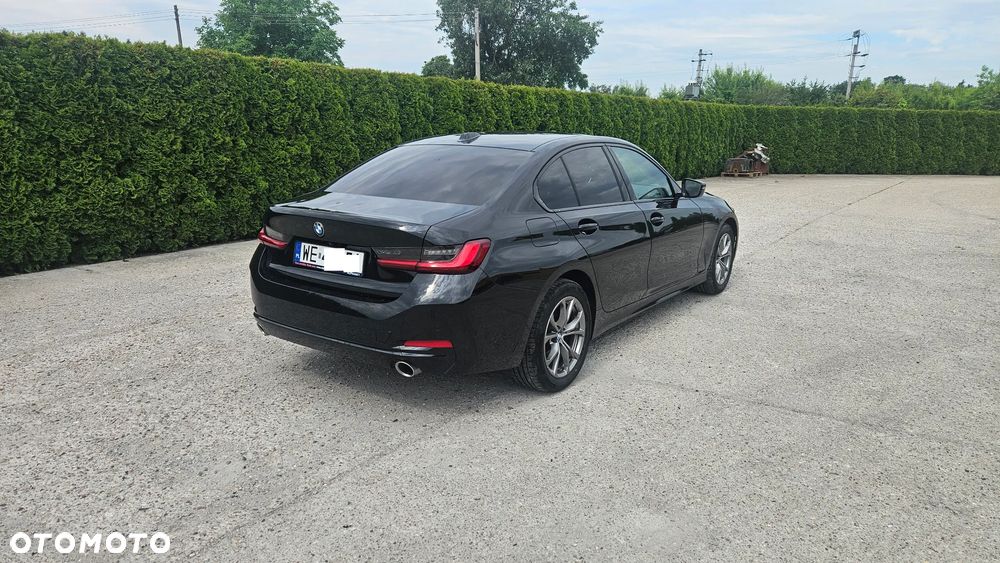 BMW Seria 3 318i - 1