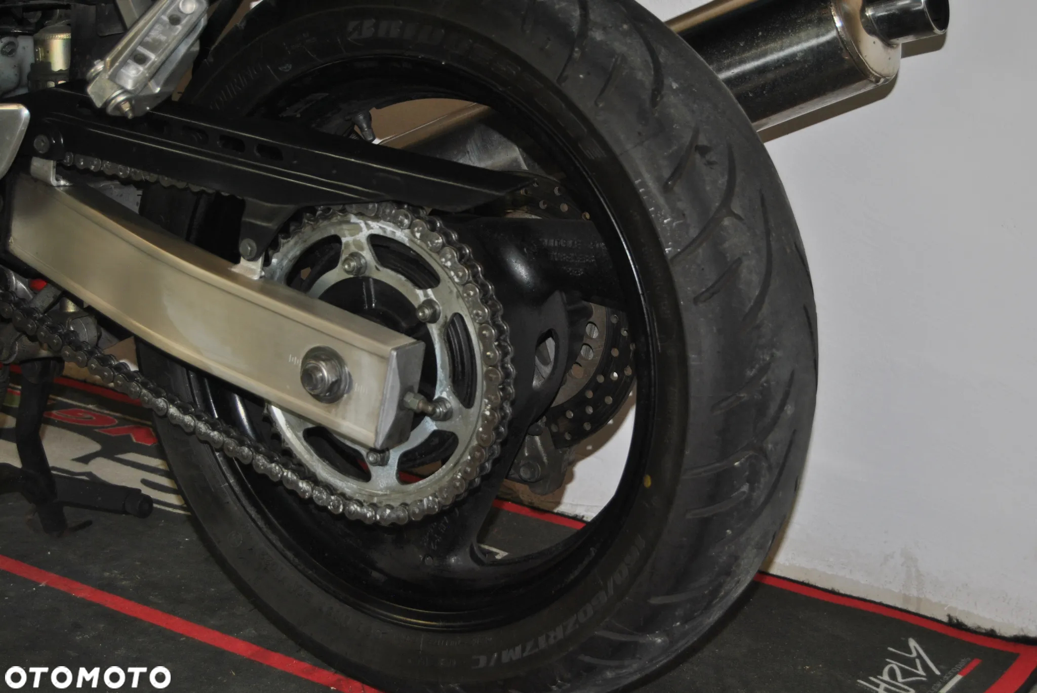 Yamaha FZS - 11