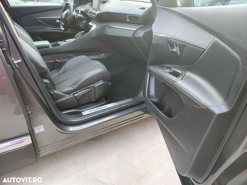 Peugeot 3008 1.2 PureTech Turbo S&S EAT6 GT-Line - 16
