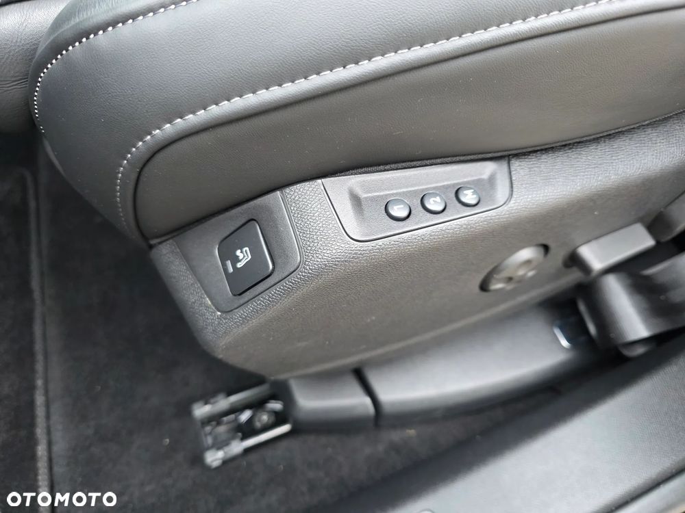 DS Automobiles DS 7 Crossback 1.6 E-Tense 4x4 Louvre - 12