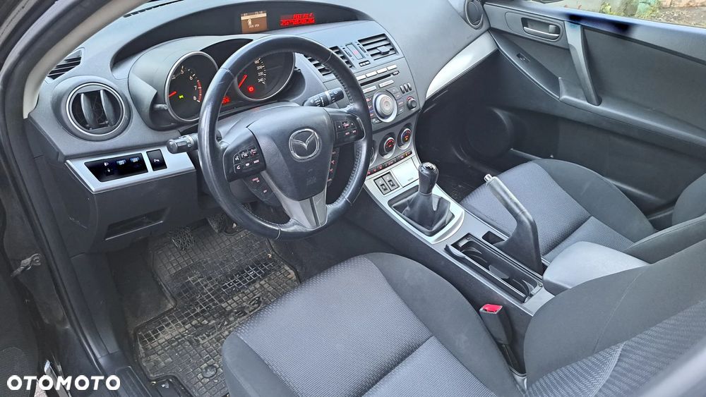 Mazda 3 2.0 Exclusive + - 4
