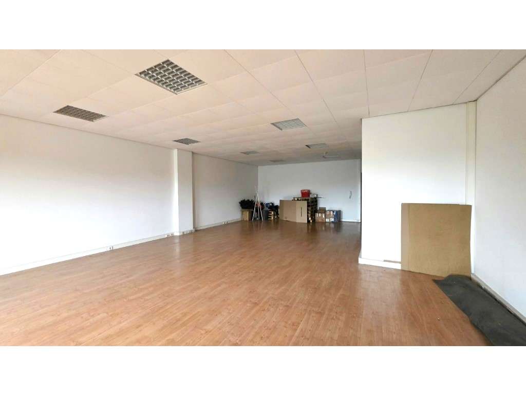 Oportunidade de Investimento - Escritórios Maia - Retoma Bancária - Grande imagem: 3/13