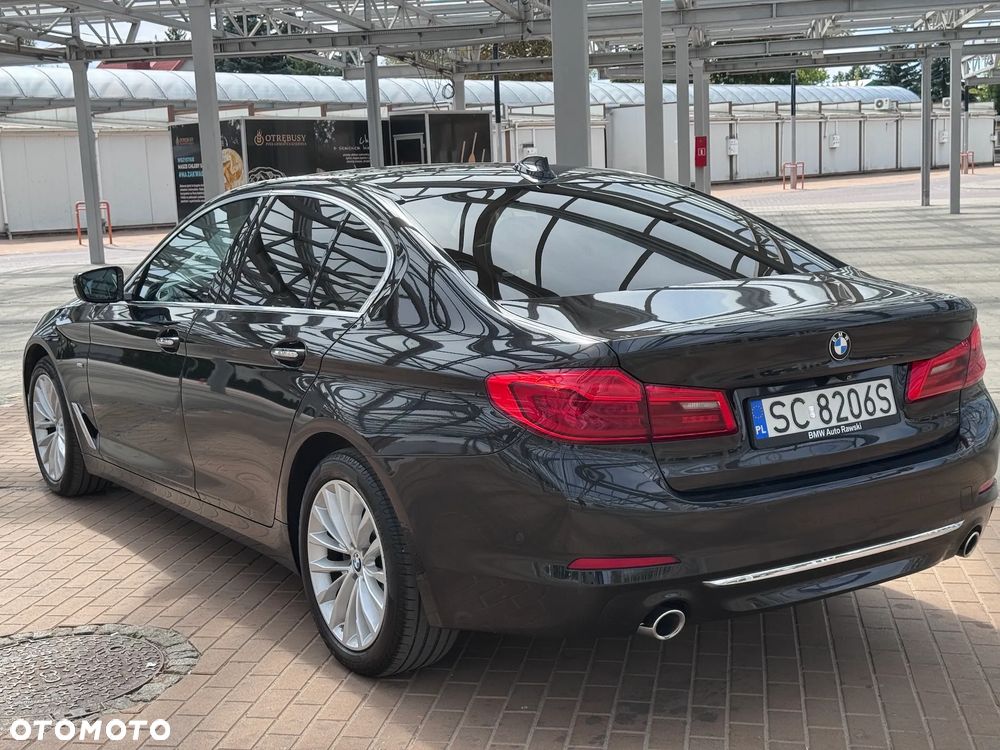 BMW Seria 5 520d Luxury Line - 4
