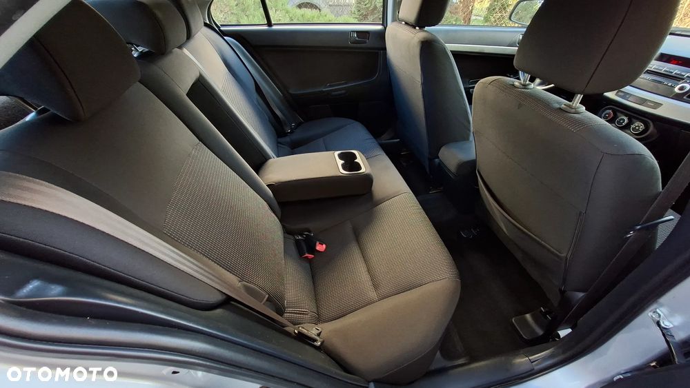 Mitsubishi Lancer 1.5 - 15