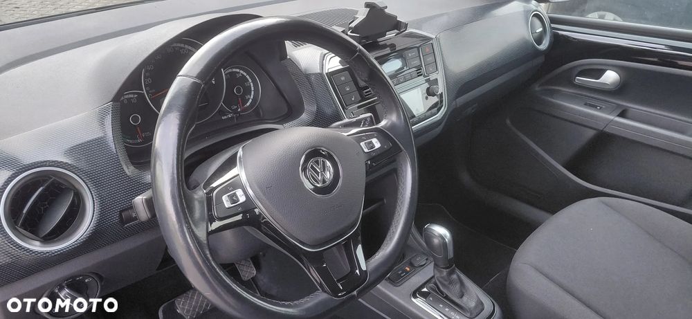 Volkswagen up! - 8