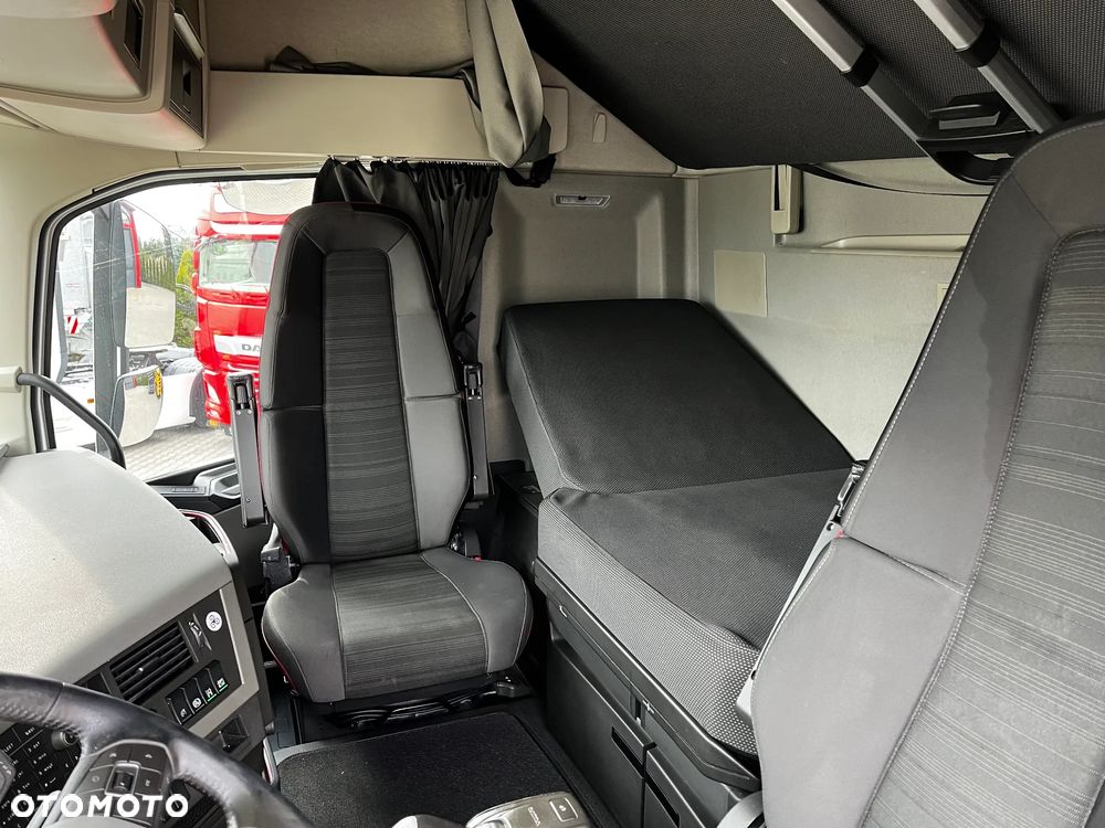 Volvo FH 460 HYDRAULIKA SPROWADZONY Z FRANCJI SERWISOWANY LODÓWKA KLIMA POSTOJOWA - 18