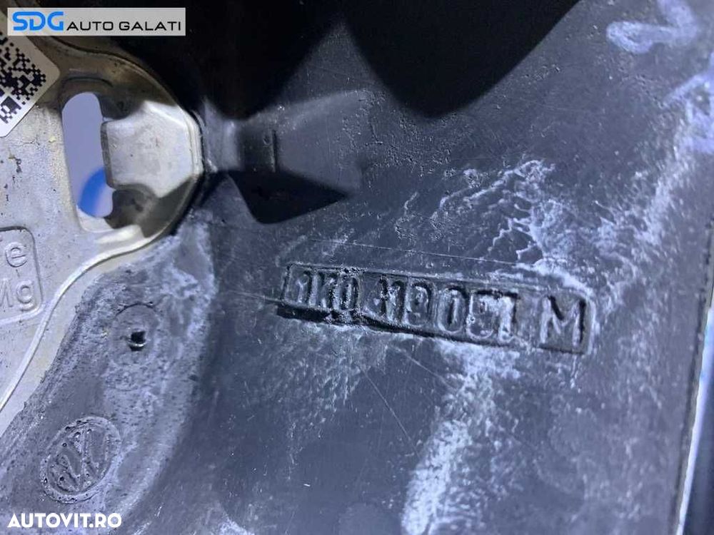 Volan Piele in 3 Spite VW Golf 5 GT 2004 - 2008 Cod: 1K0419091CJ / 1K0419091M - 13