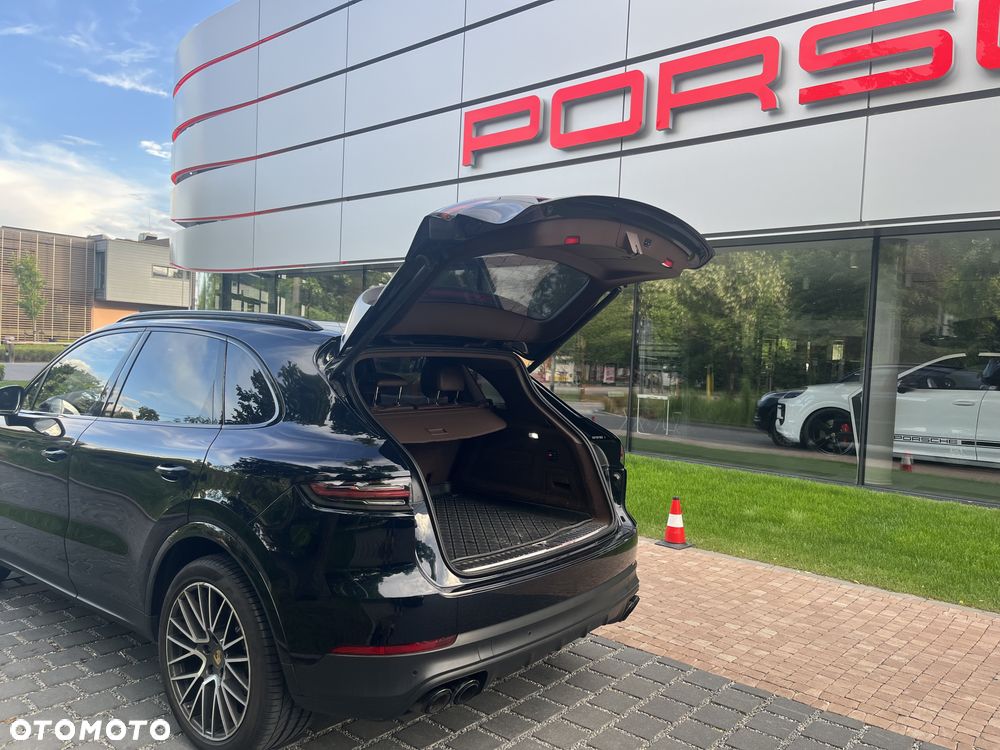 Porsche Cayenne - 7