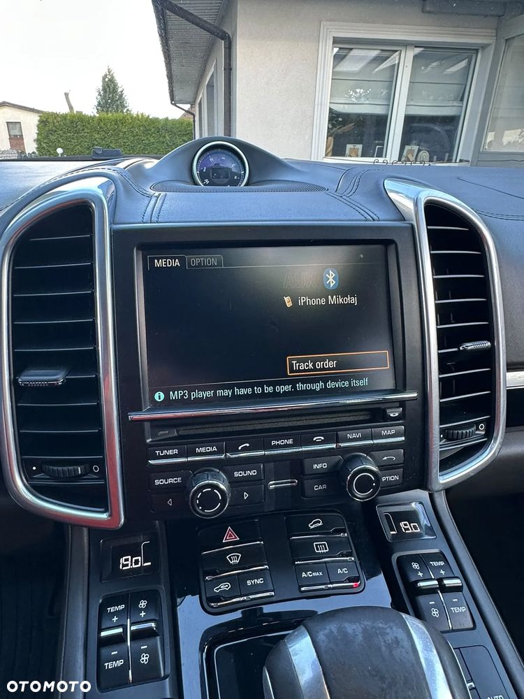 Porsche Cayenne Diesel Platinum Edition - 21